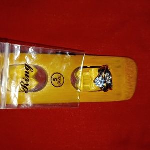 Women's Wedding/Engagement Ring